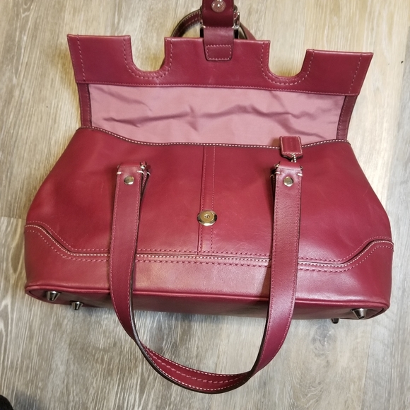 COACH PURSE - Picture 3 of 5